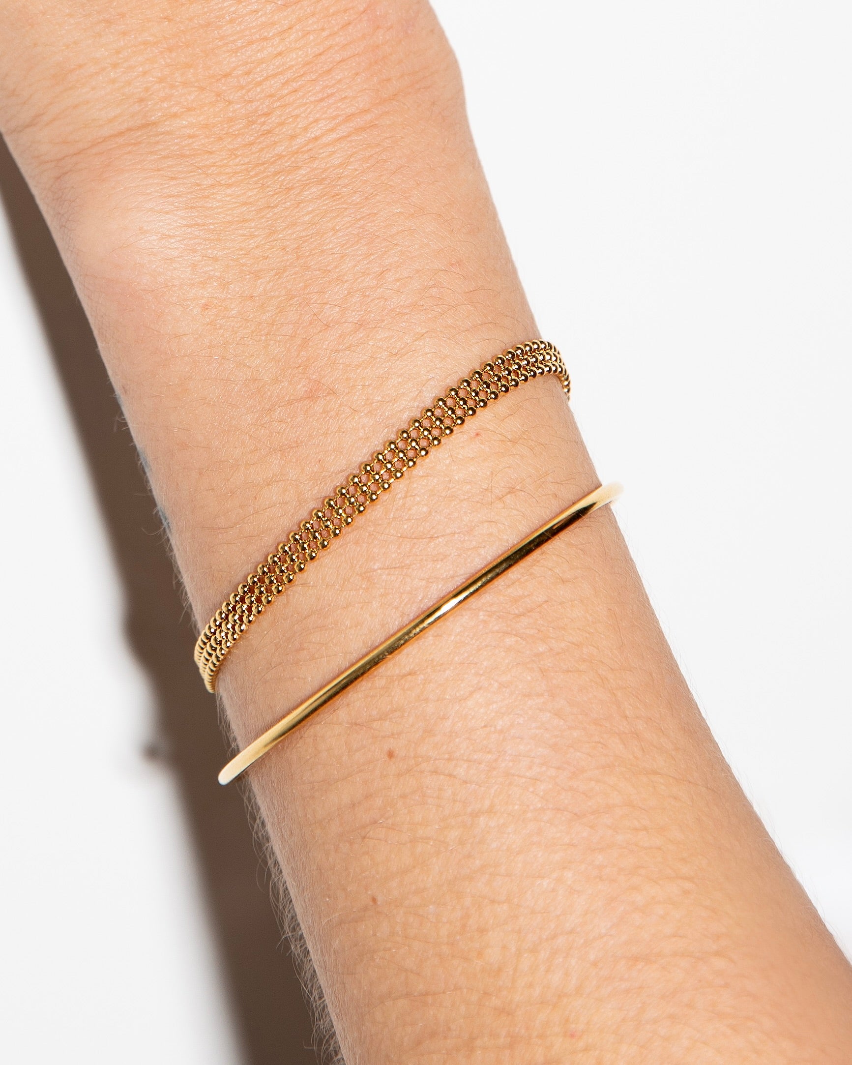 Thin bangle