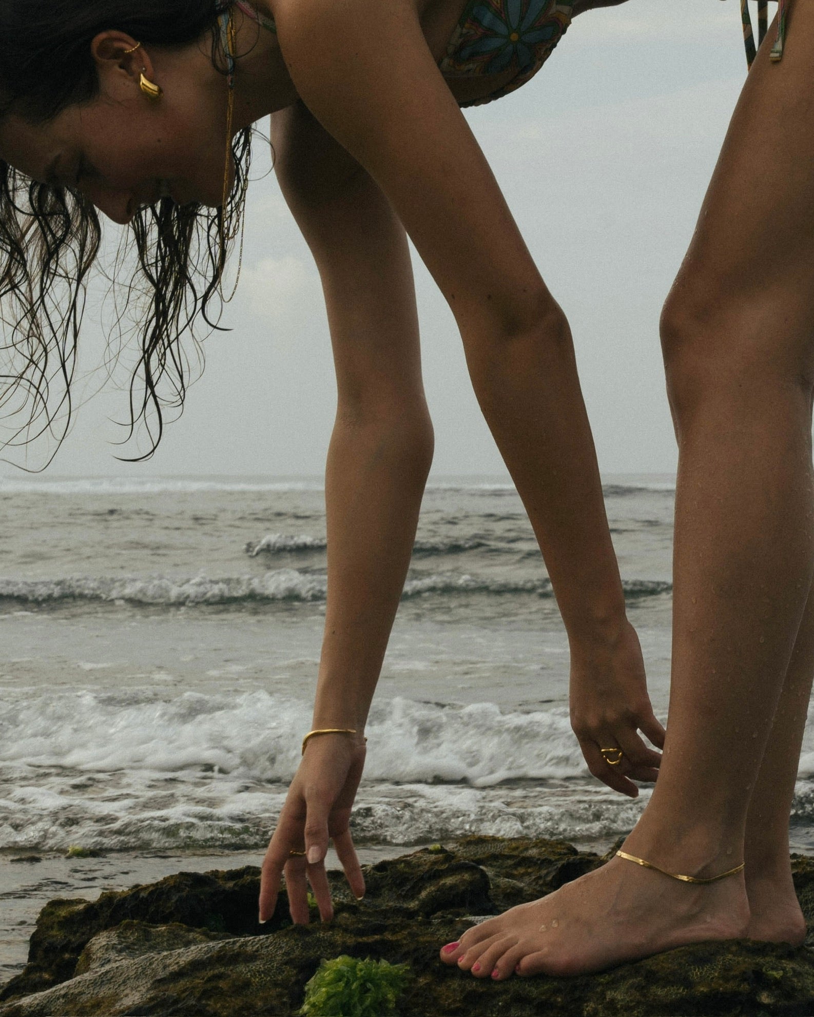 The snake anklet