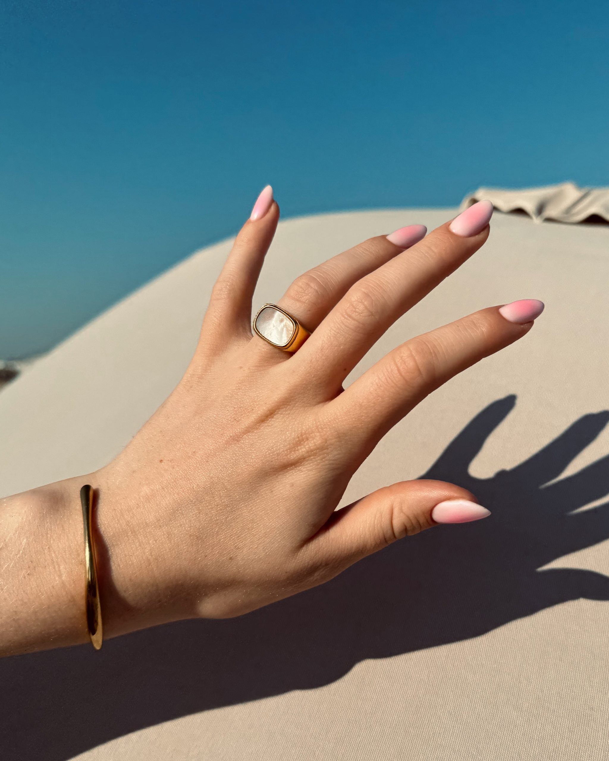 Aesthetic bangle