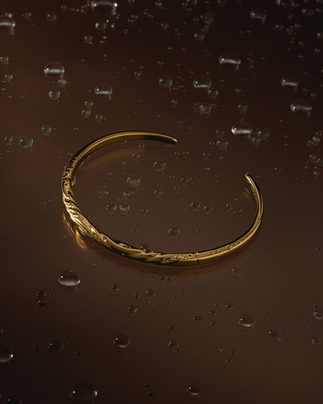 Liquid bangle