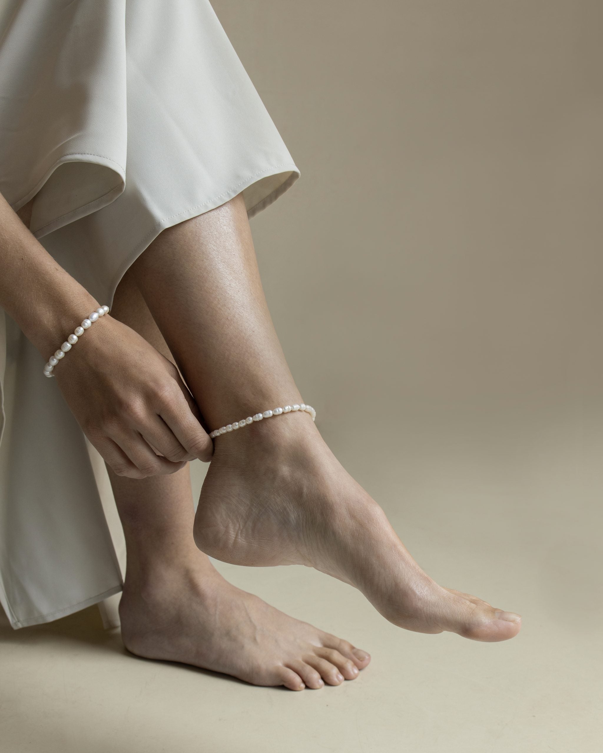 The classic pearl anklet