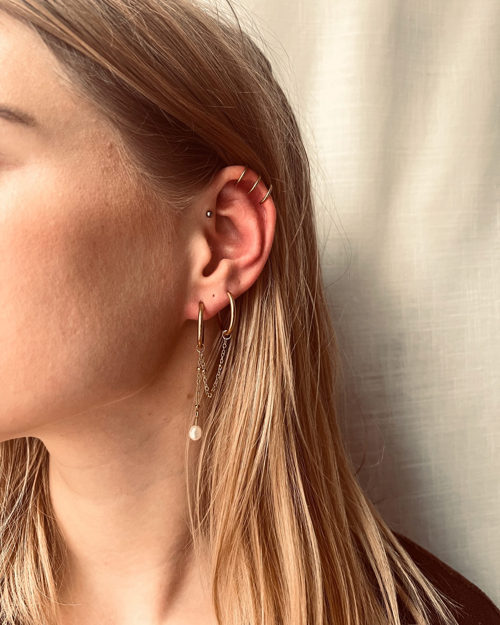 Ear cuff triple