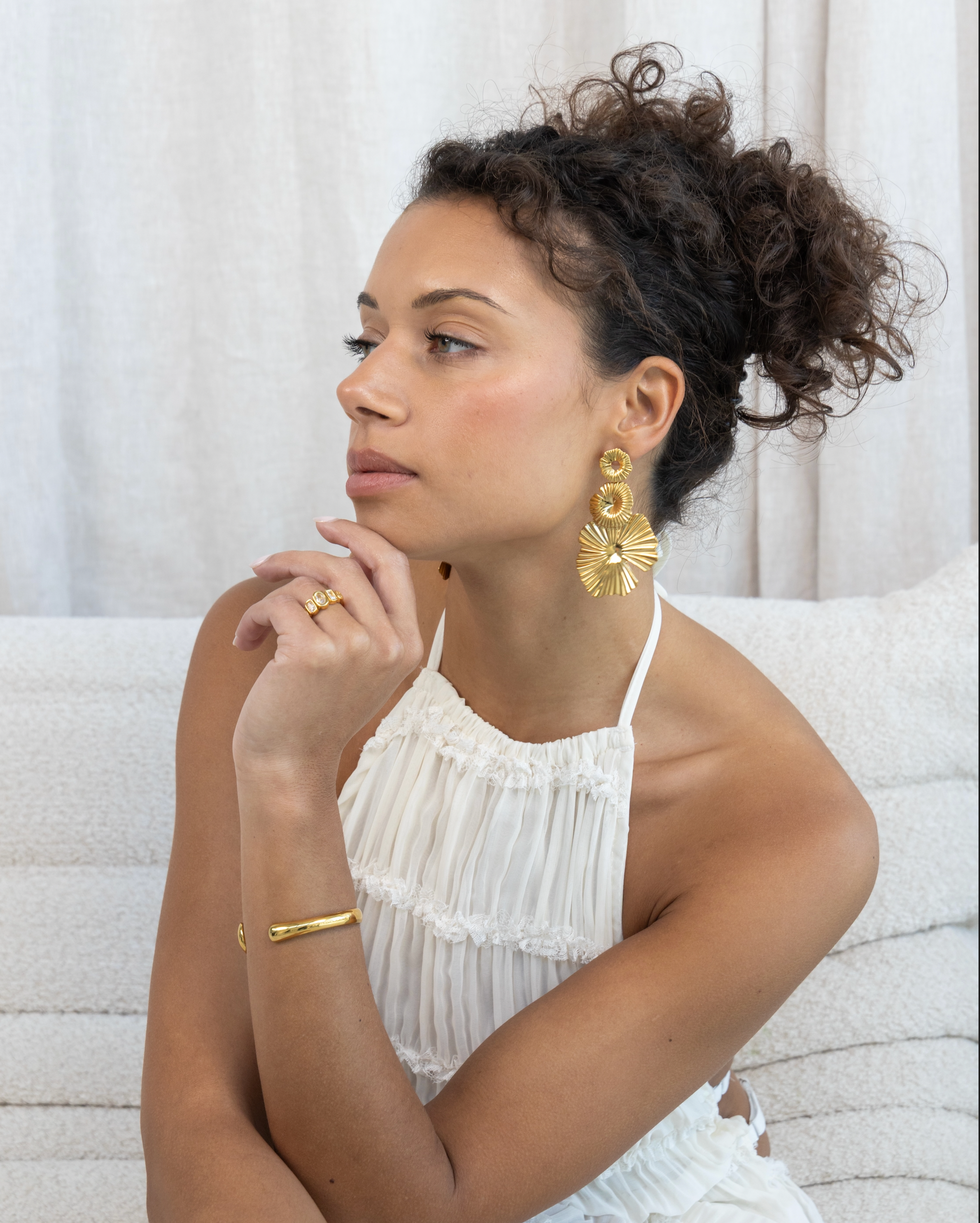 Asymmetric bangle
