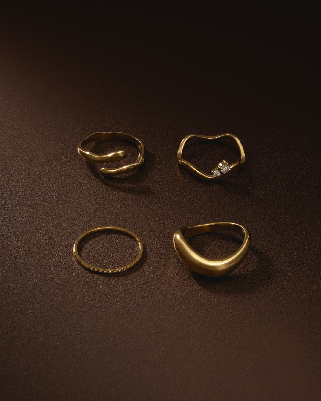 Classic wave ring